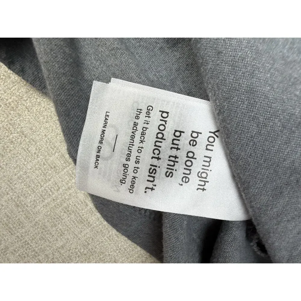 The North Face Long Sleeve Logo T-Shirt Gray Men’s Medium Crew Neck Graphic Tee